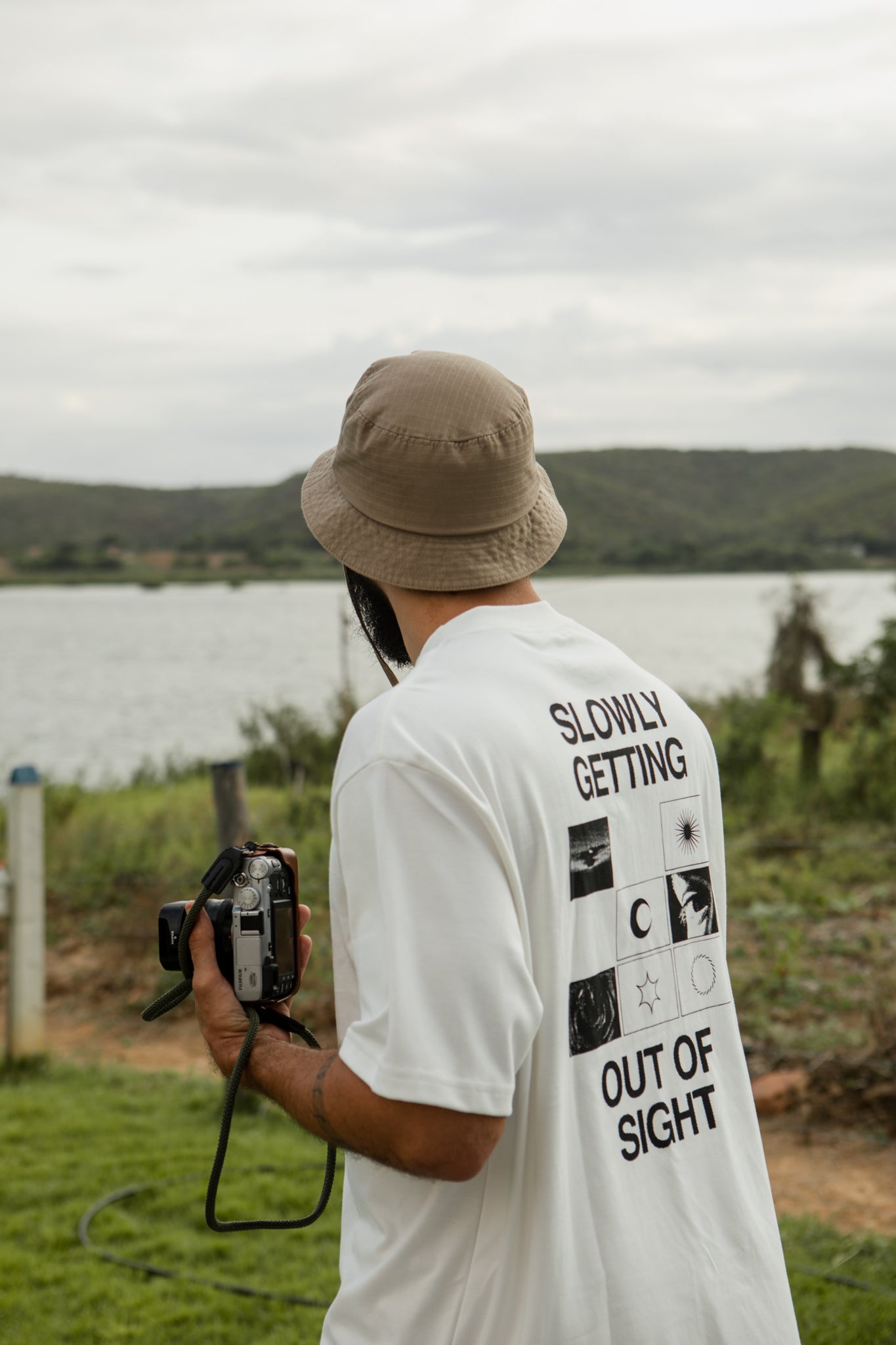Camiseta Over Out Of Sight