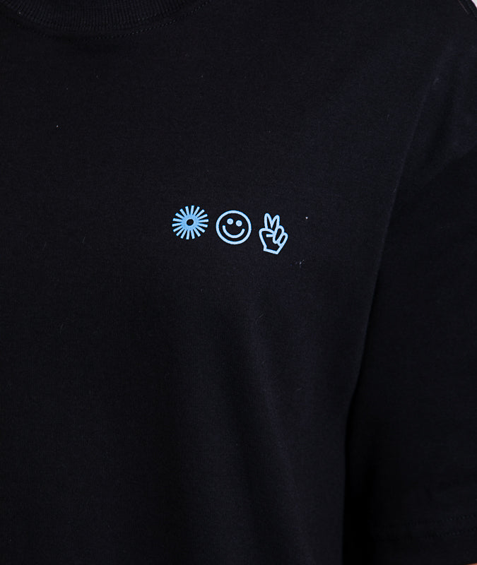 Camiseta Over All You Need Is Offline