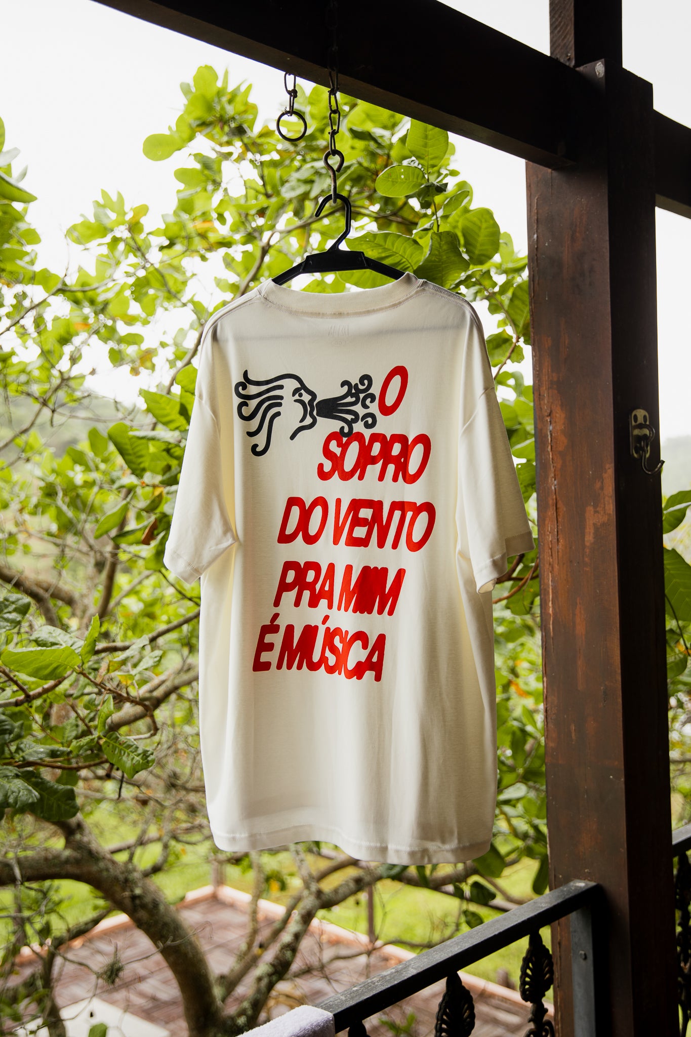 Camiseta Over Sopro do Vento