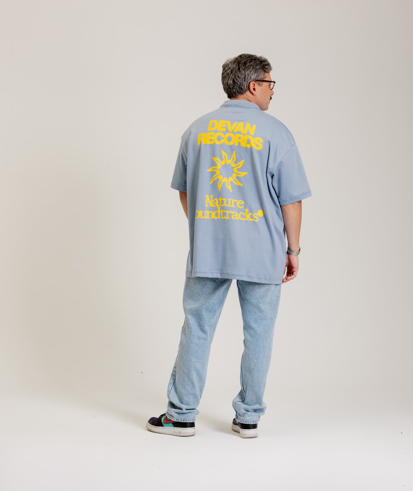 Camiseta Over Devan Records