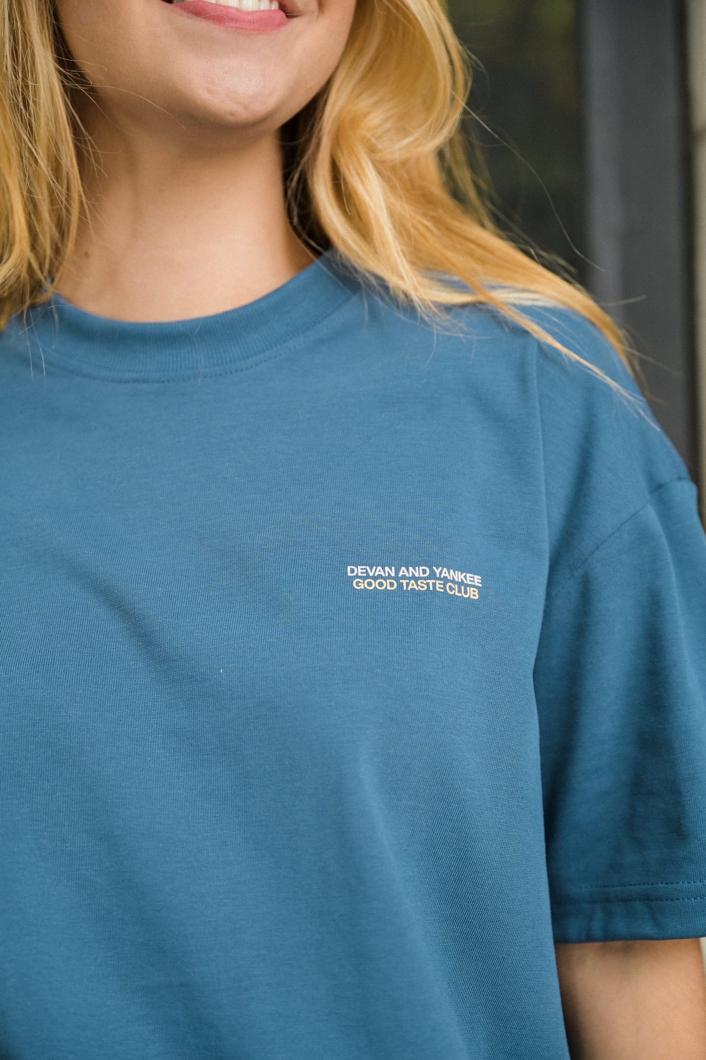 Camiseta Over Scary Good