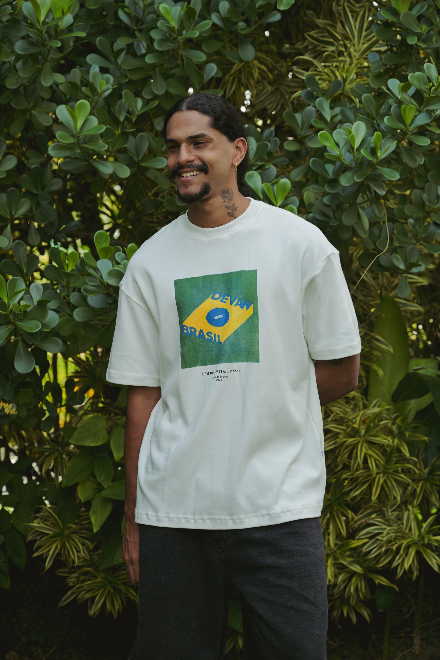 Camiseta Over Devan Brasil Off-White