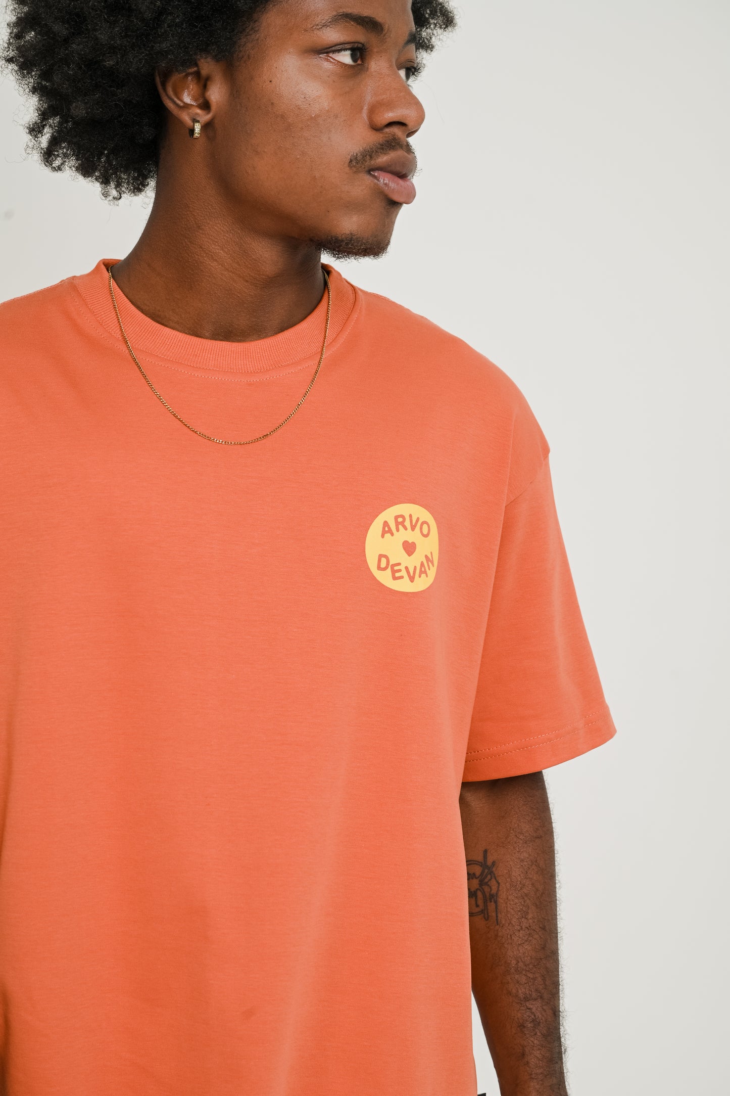 Camiseta Over Comer é Abraçar o Mundo