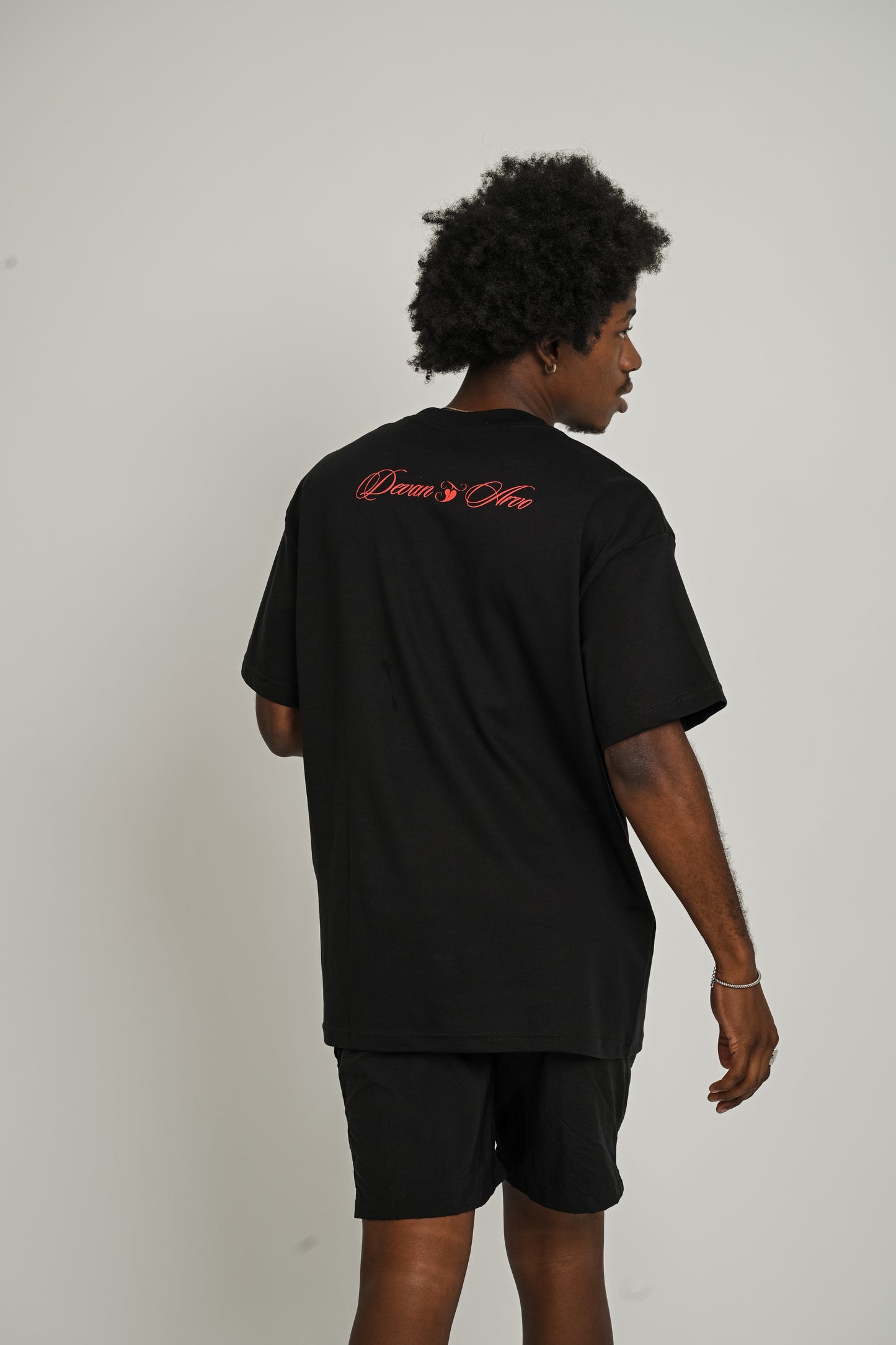 Camiseta Over Mesa Farta Preta