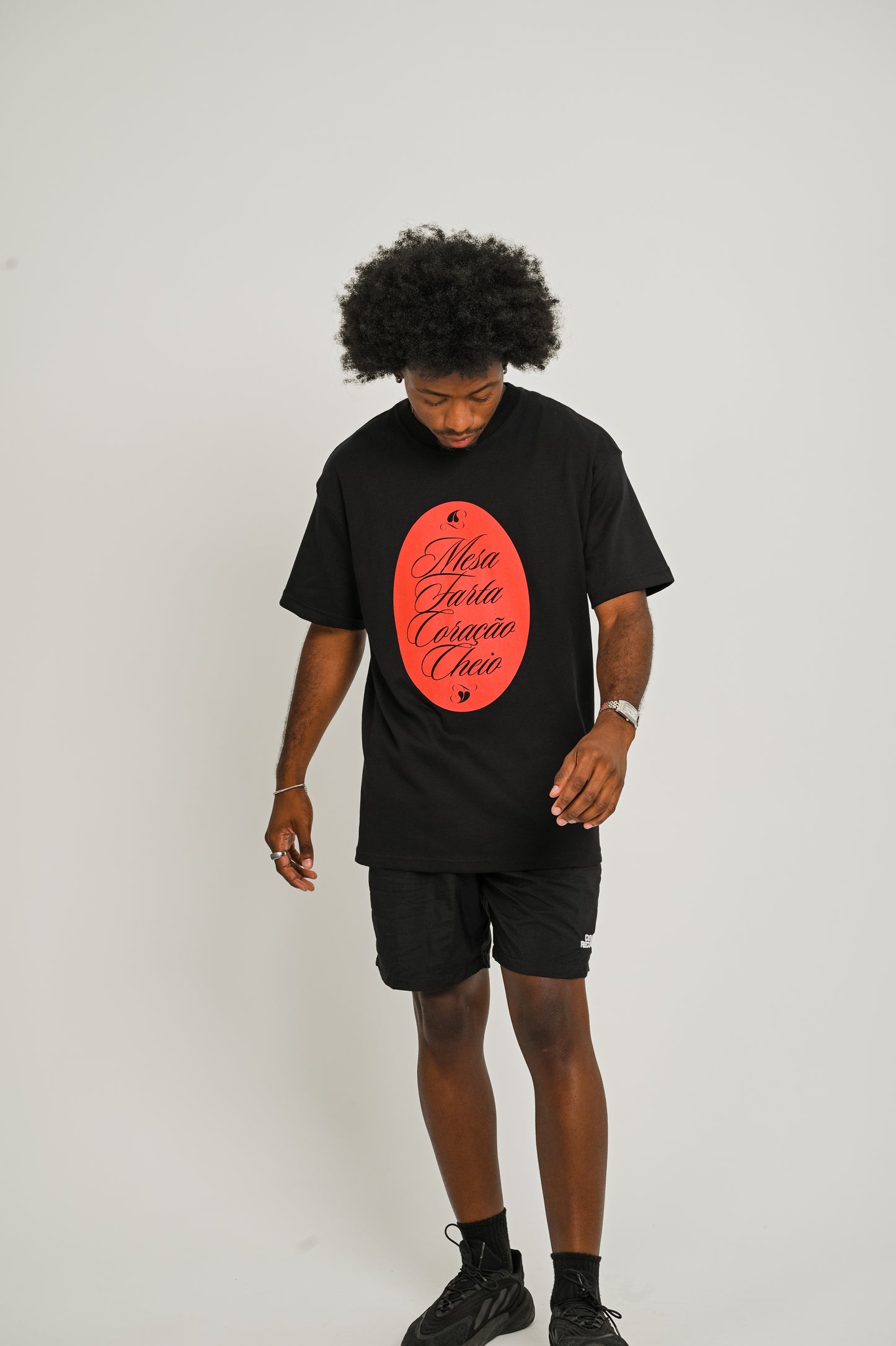 Camiseta Over Mesa Farta Preta