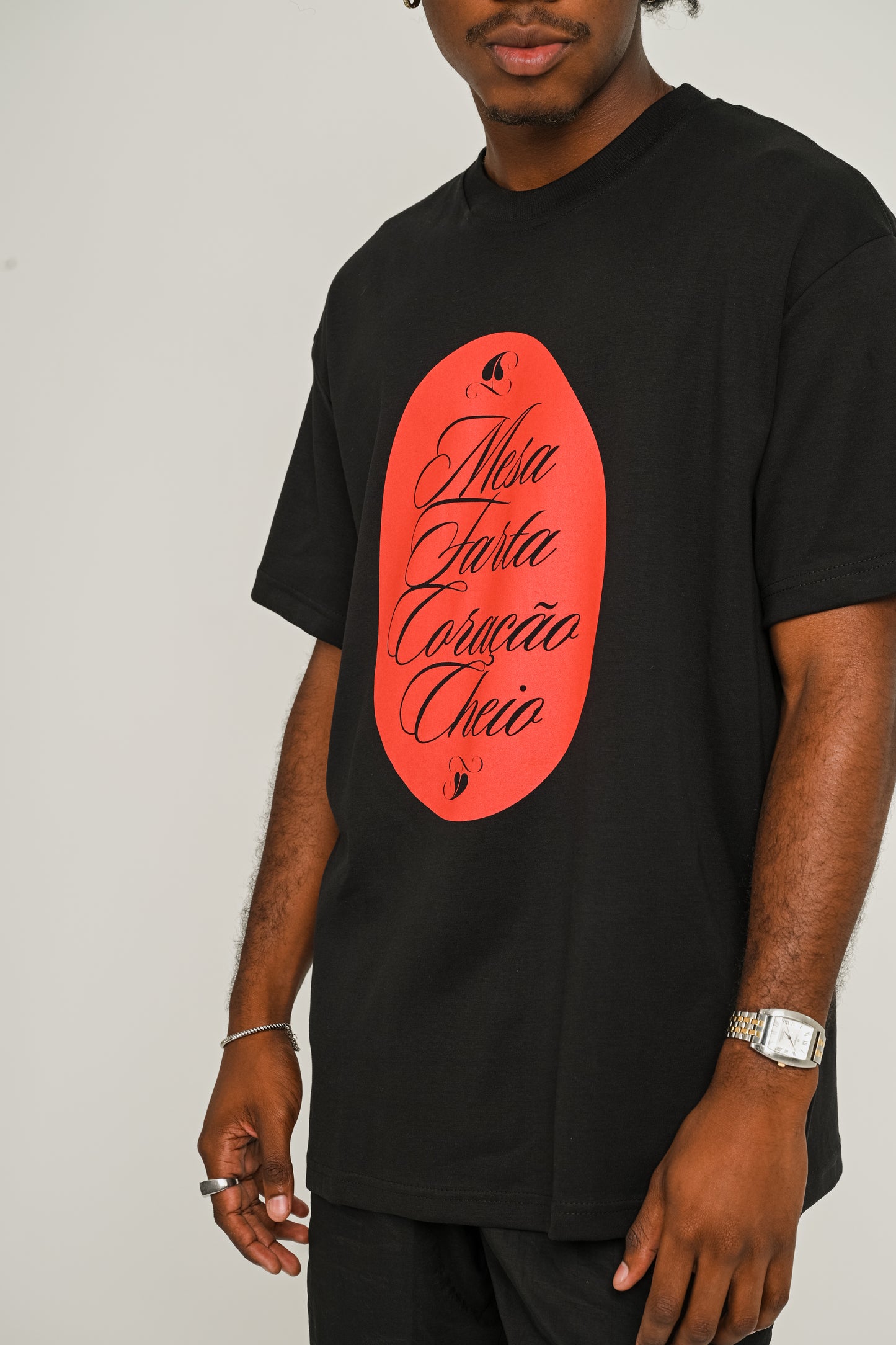Camiseta Over Mesa Farta Preta