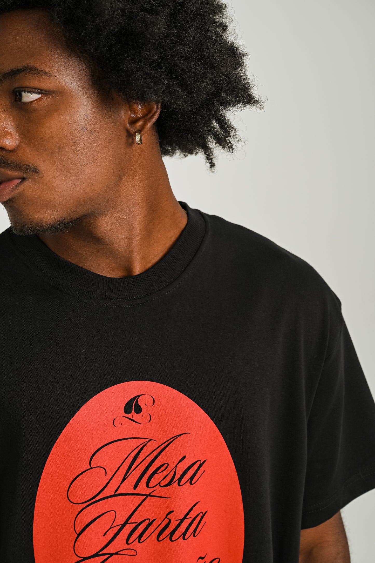 Camiseta Over Mesa Farta Preta