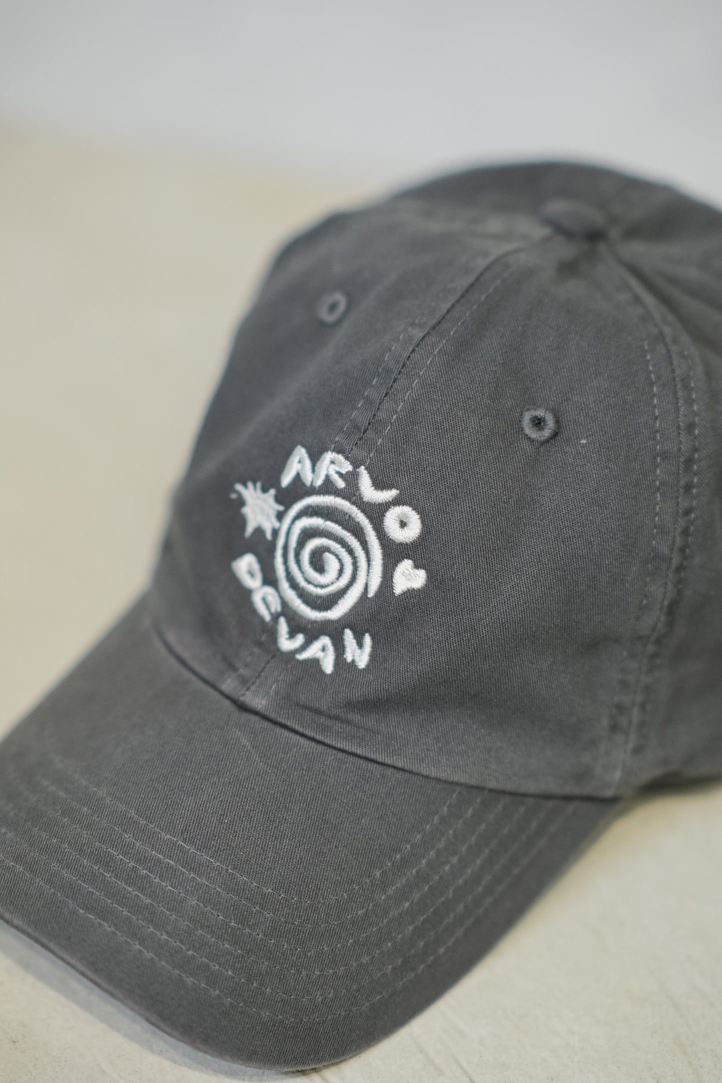 Boné Devan x Arvo Cinza