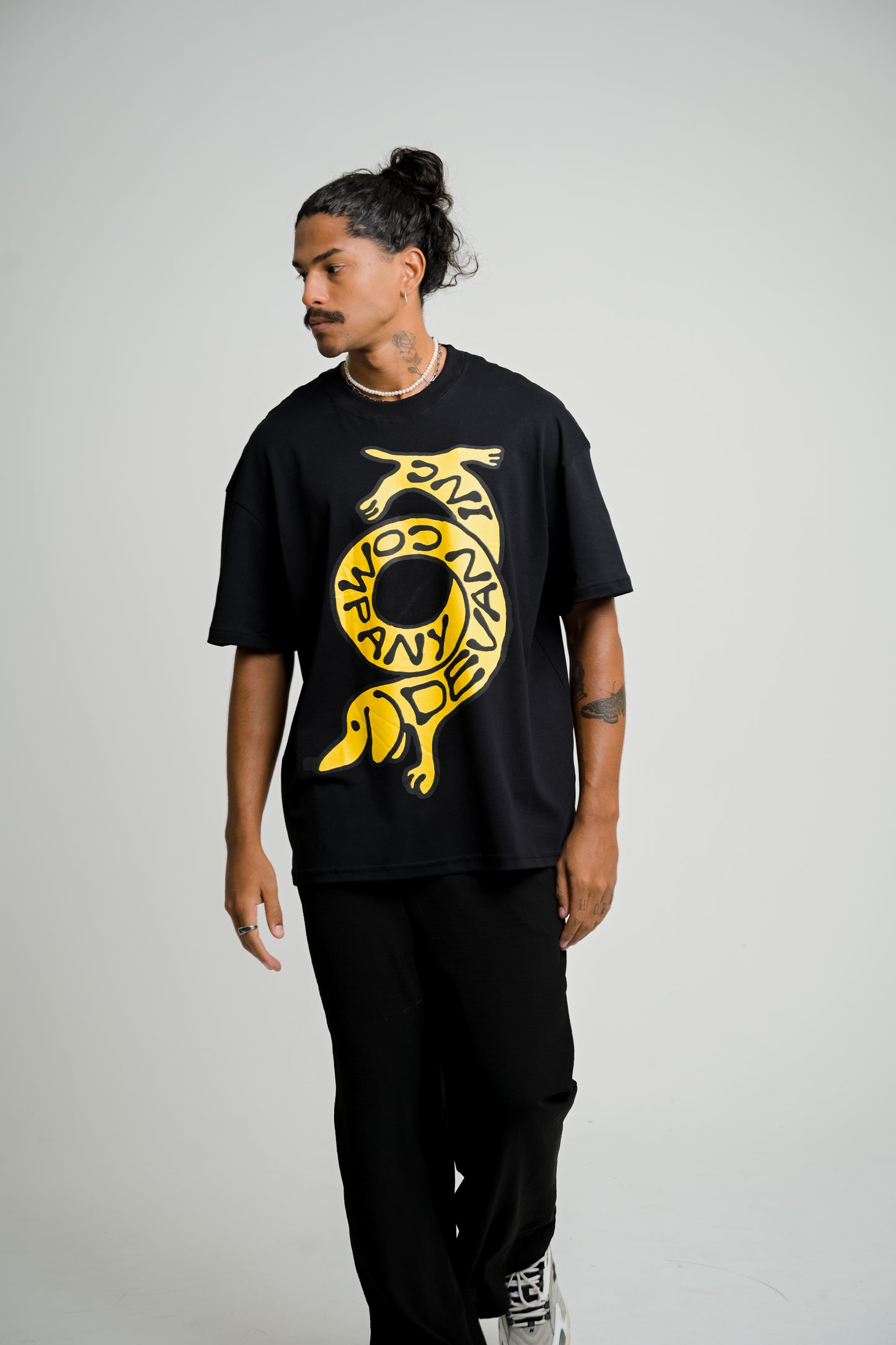 Camiseta Over Longdog - Preta