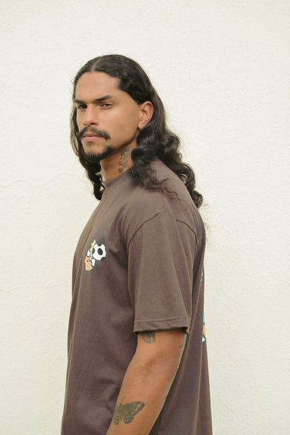 Camiseta Over Garotinho Marrom