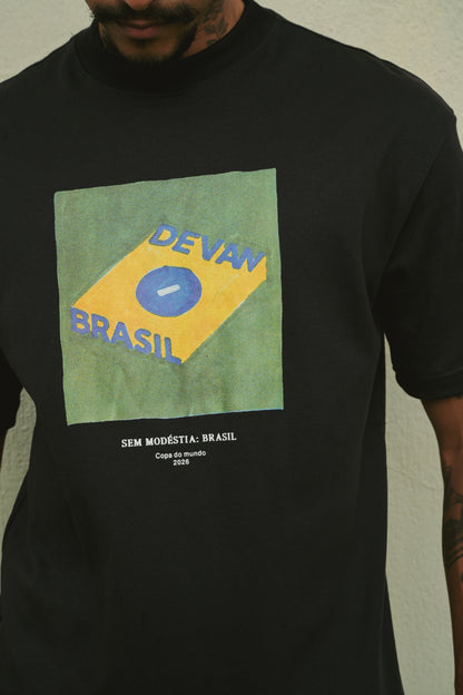 Camiseta Over Devan Brasil Preta