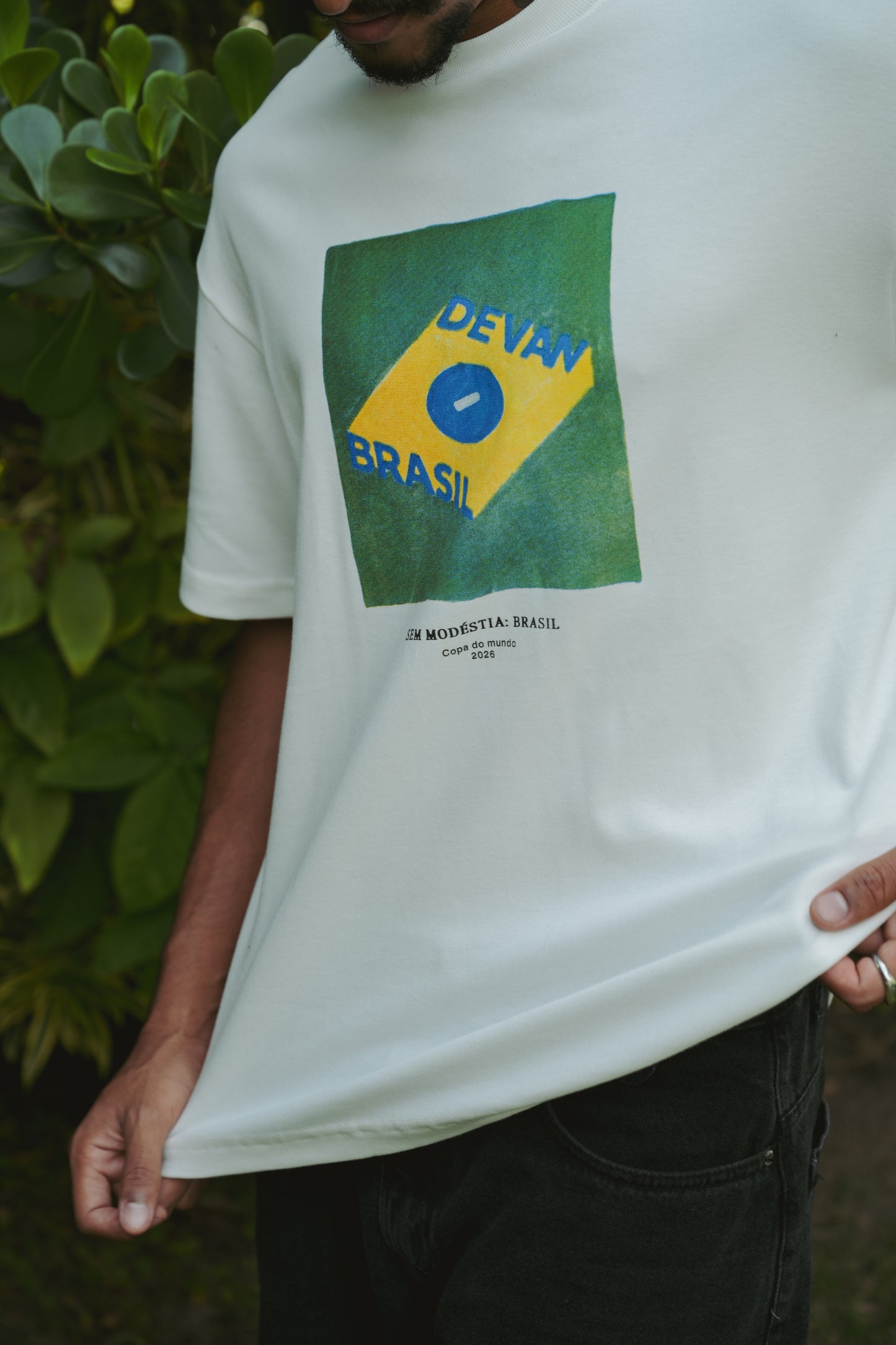 Camiseta Over Devan Brasil Off-White