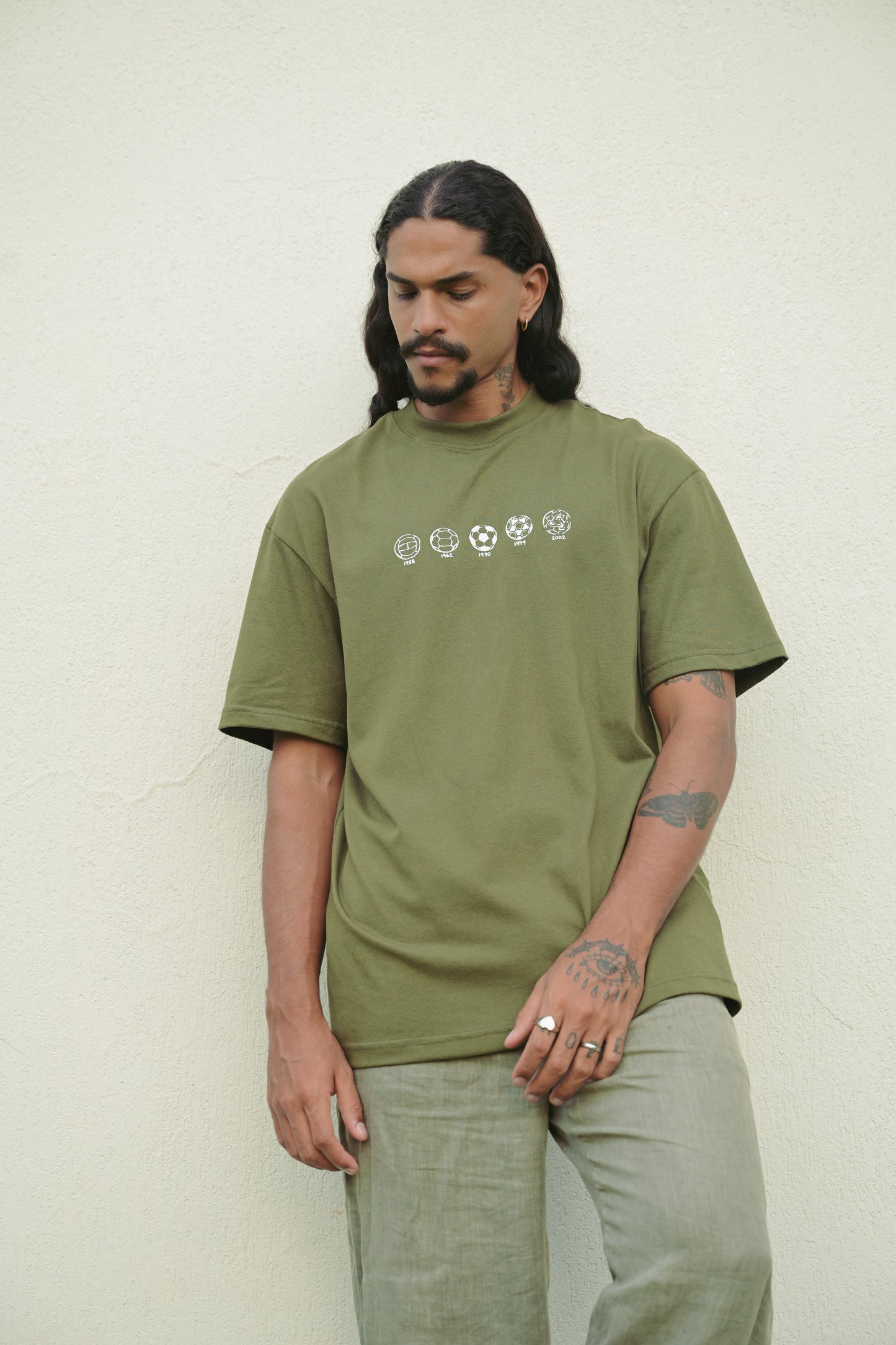 Camiseta Over Bolas da Copa