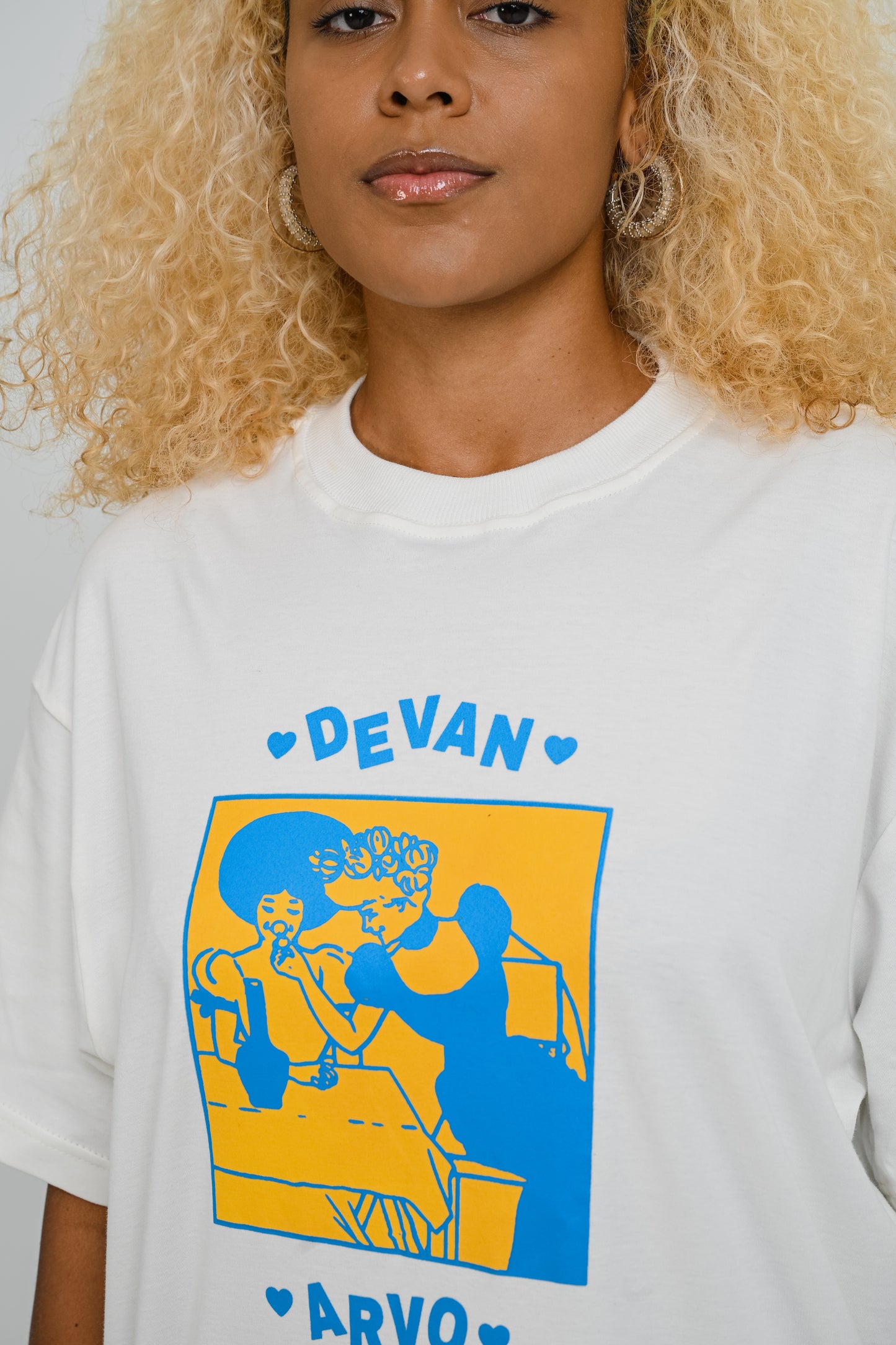 Camiseta Over Devan Love Arvo