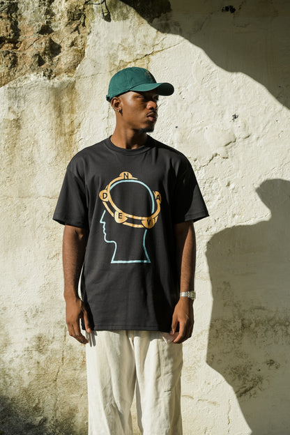 Camiseta Over Cabeça - Preta