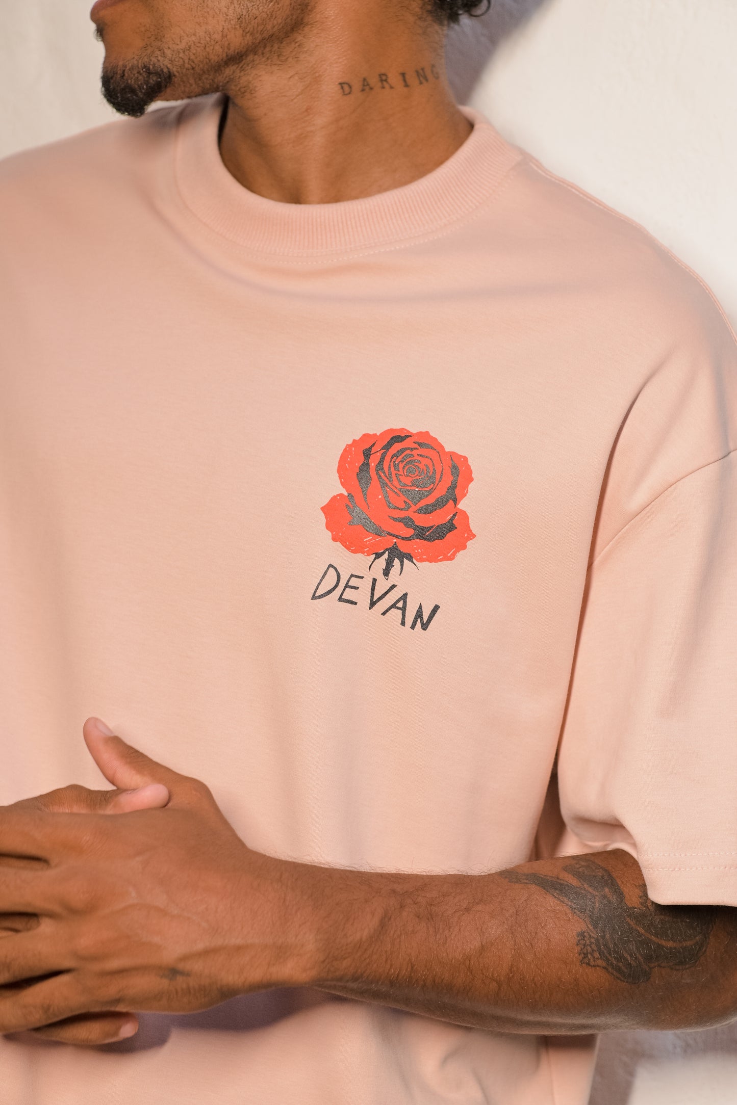 Camiseta Over Malandragem - Rosa