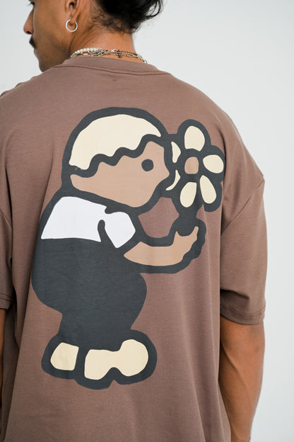 Camiseta Over Garotinho - Marrom