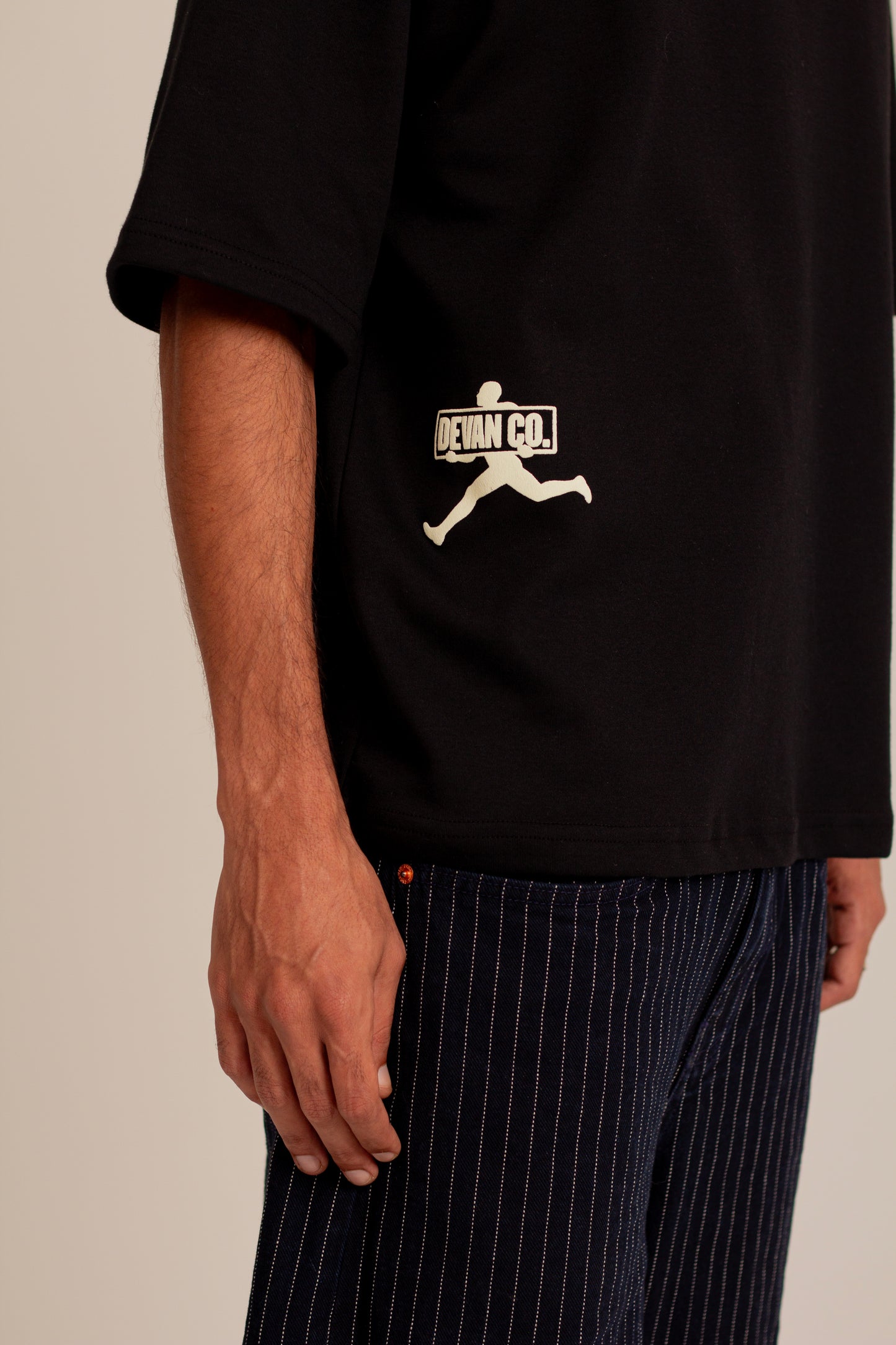 Camiseta Boxy Get Out