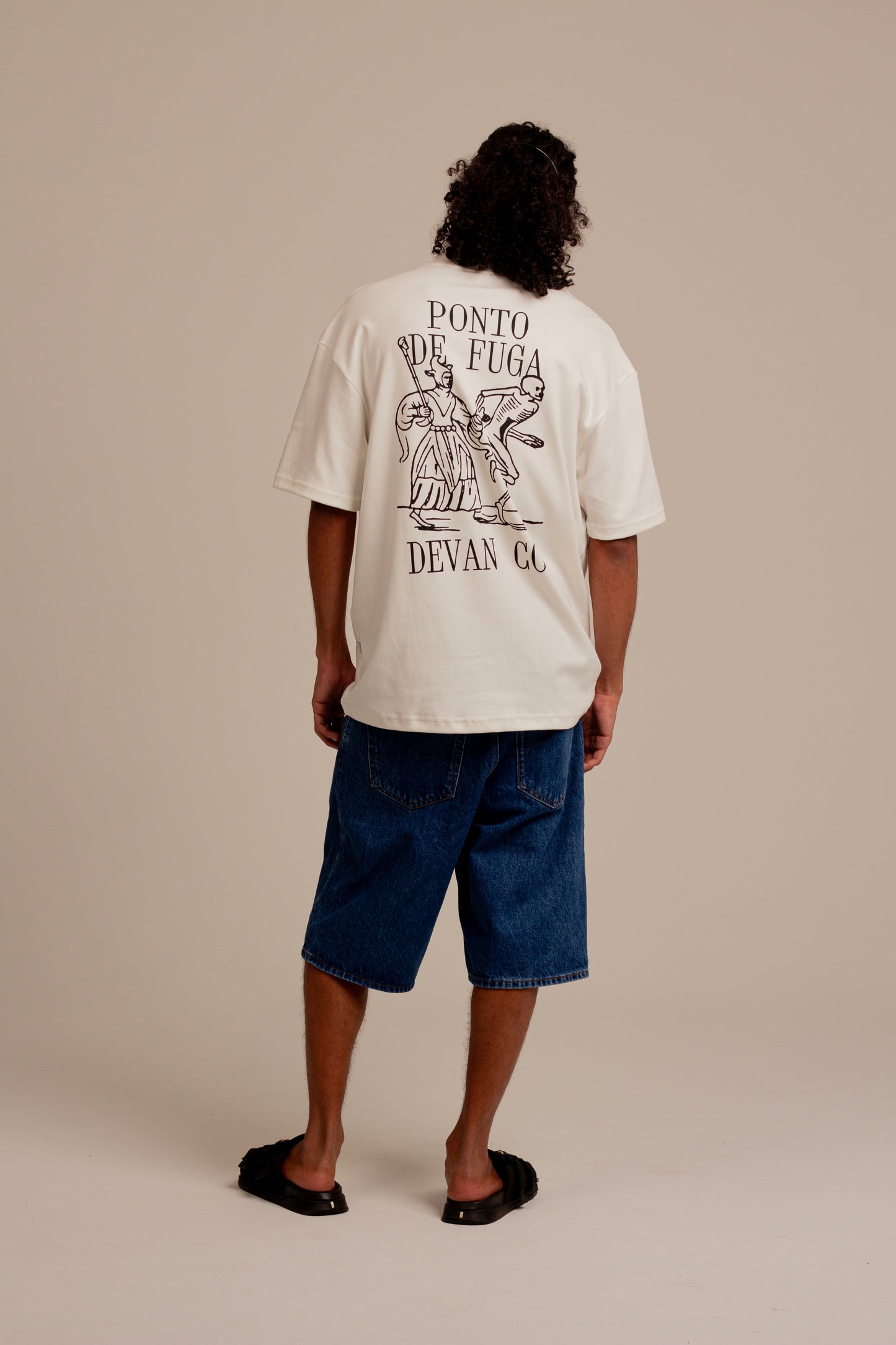 Camiseta Over Ponto de Fuga Off White