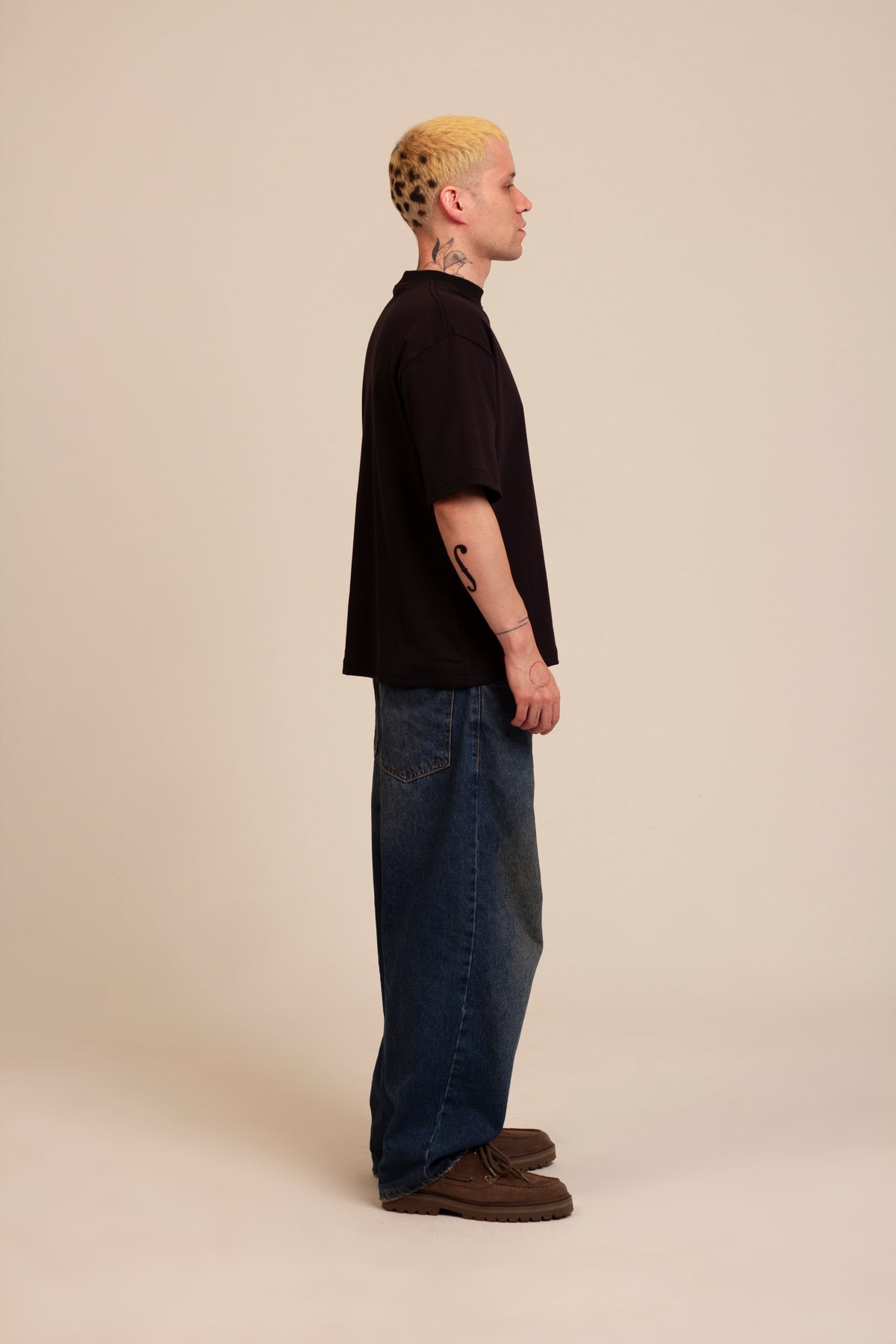 Camiseta Boxy Brooklyn - Preta